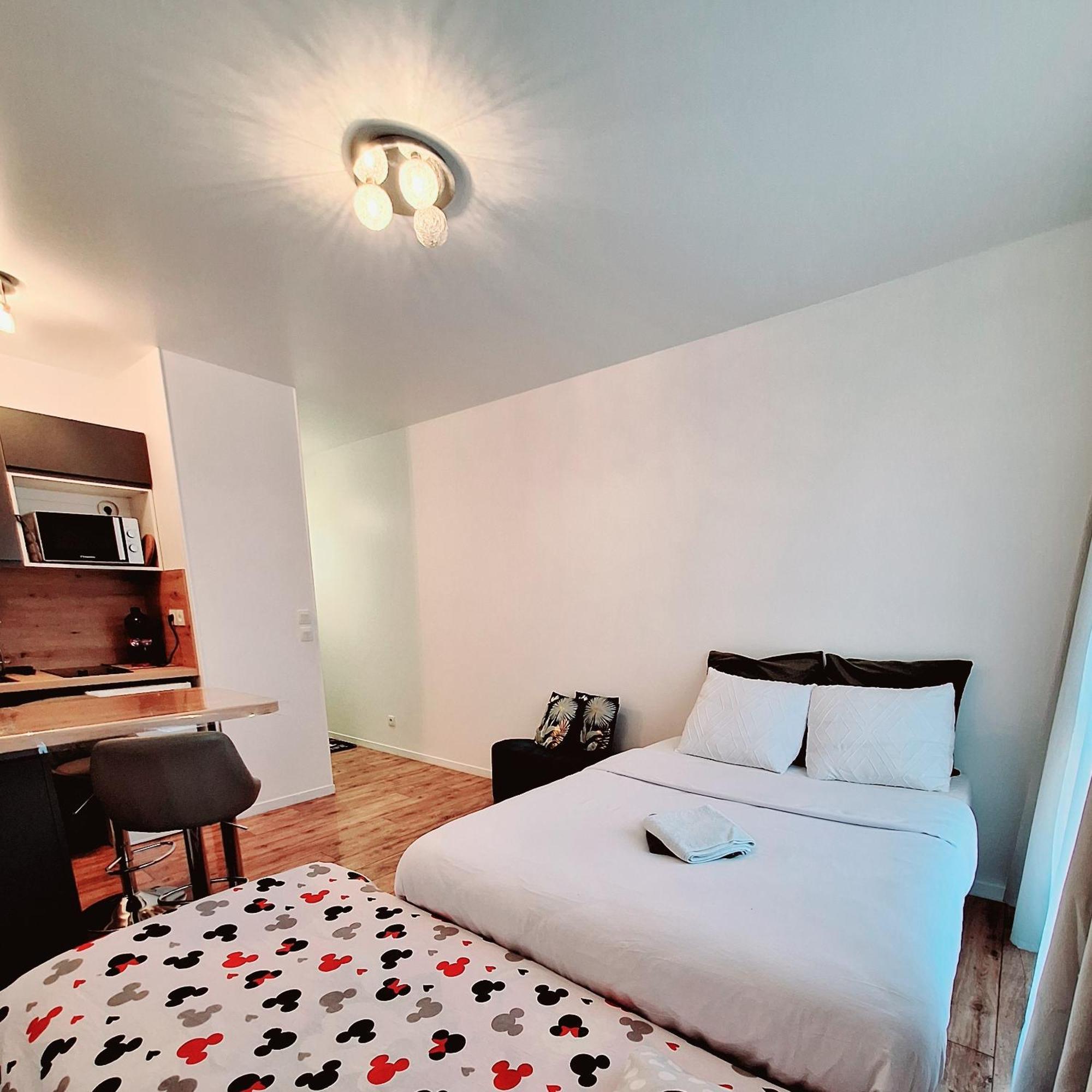 Studio Alpha - 2Min By Train To Disneyland Or 20Min Walk - 5Min Walk To "Val D'Europe" Station Montevrain Luaran gambar