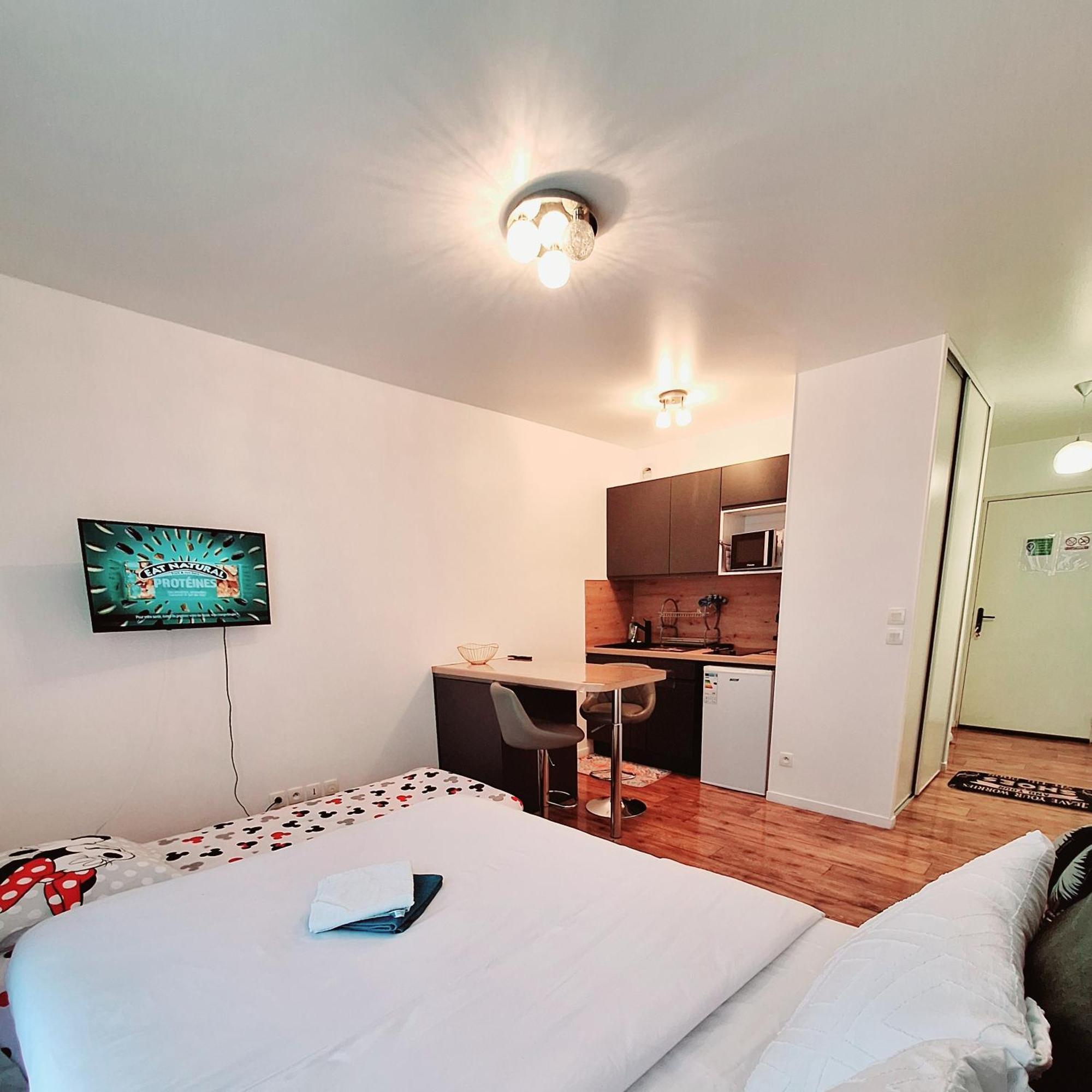 Studio Alpha - 2Min By Train To Disneyland Or 20Min Walk - 5Min Walk To "Val D'Europe" Station Montevrain Luaran gambar
