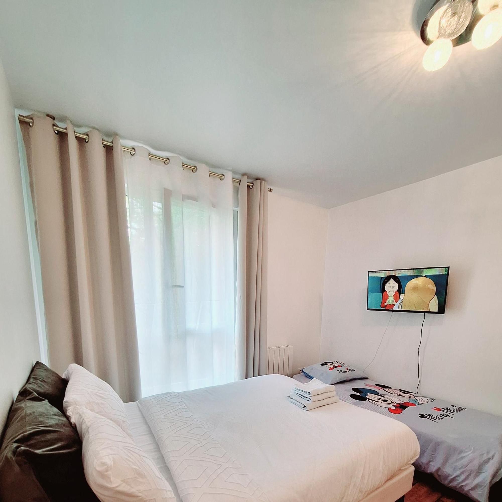 Studio Alpha - 2Min By Train To Disneyland Or 20Min Walk - 5Min Walk To "Val D'Europe" Station Montevrain Luaran gambar